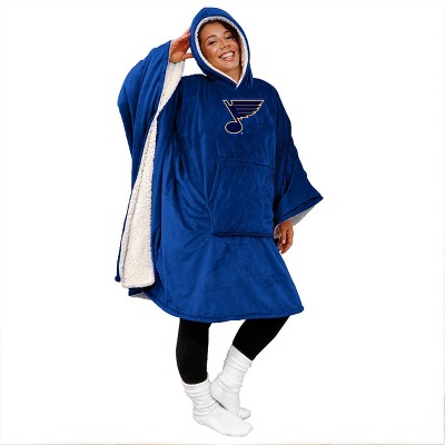 NHL St. Louis Blues Color Bloncho with Logo Patch Throw Blanket