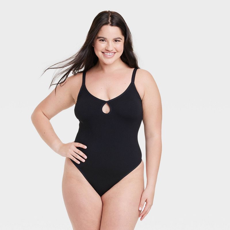 Women's Seamless Bodysuit with Keyhole - Colsie™, 4 of 12