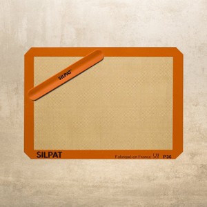 Silpat #1 Non-Stick Mold, Handcrafted in France Since 1965, Trusted by Chefs, Certified Food Safe (Half Size Baking Mat & Sil-band) - 1 of 4