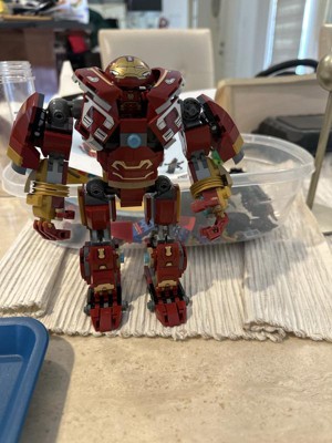 LEGO Marvel Super Heros 76247 Hulkbuster : La bataille du Wakand, Figurine,  Jouet à Construire avec Minifigurine Hulk Bruce Banner, Avengers : Infinity  War pas cher 