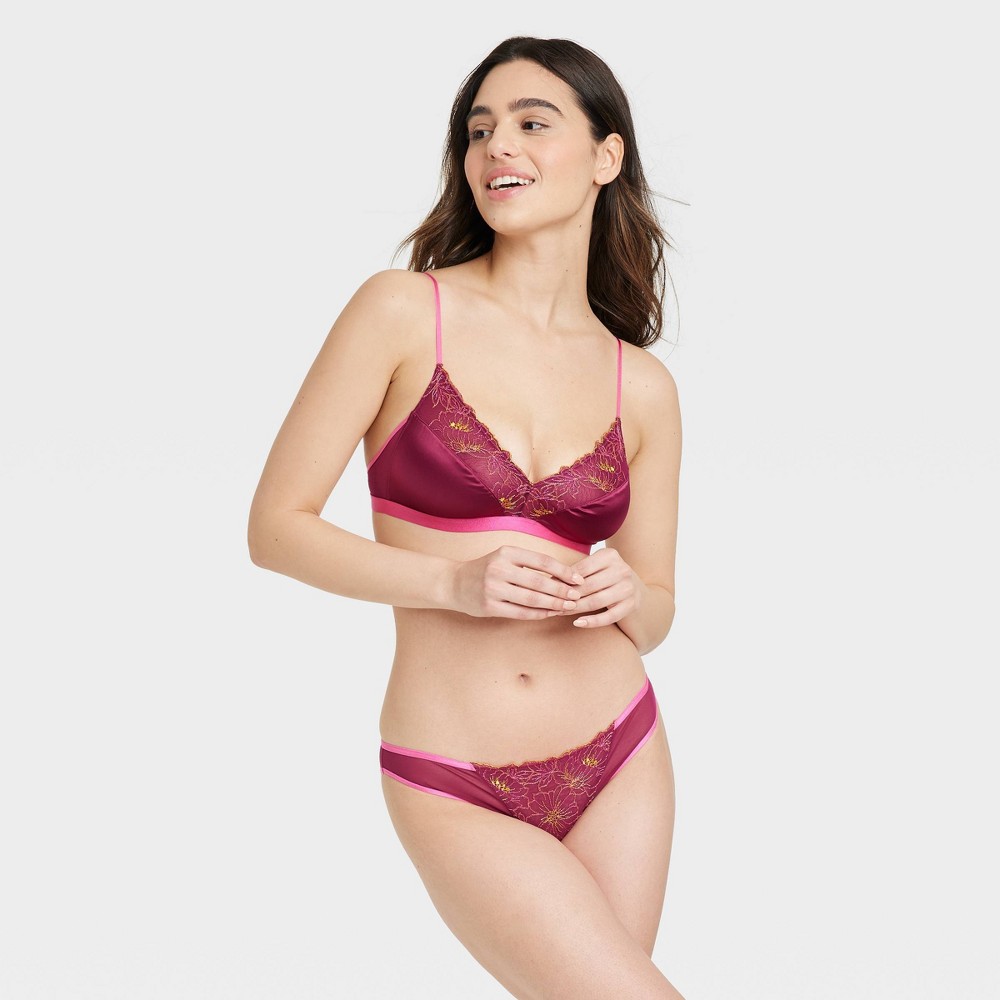 (case of 8 ) Women's Embroidered Mesh Cheeky Underwear - Auden™ Pink M
