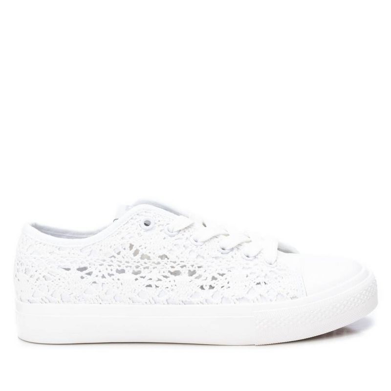 Refresh Women's Crochet Lace-Up Sneakers  170735, 1 of 3