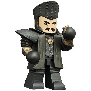 Diamond Comic Distributors, Inc. Alice Through the Looking Glass: 4" Time Vinimate Vinyl Figure - 1 of 1