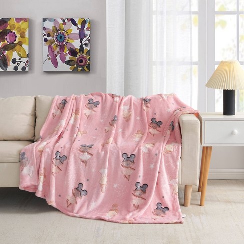 Target pink best sale throw blanket