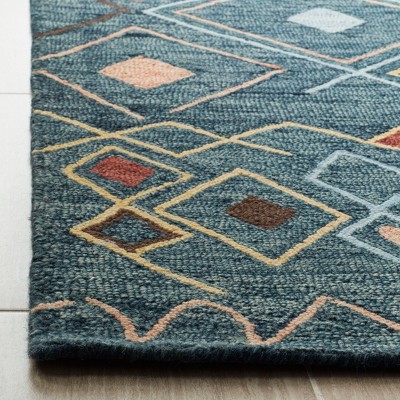 Handmade Dark Blue Wool Medallion Area Rug, 5' x 8'