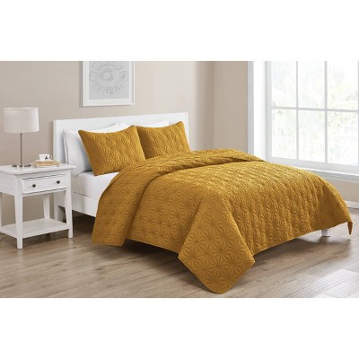 Gold King Reversible Microfiber Quilt Set with Shams