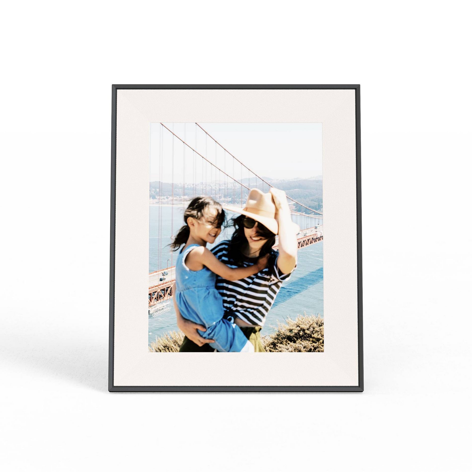 12" HD Wifi Aspen Matted Ink - Digital Photo Frame by Aura: LCD, Wi-Fi Enabled