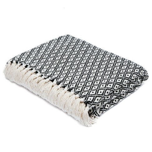 Americanflat Omala Throw Blanket in Black and Cream Mini Diamond 100 Cotton with Fringe 50