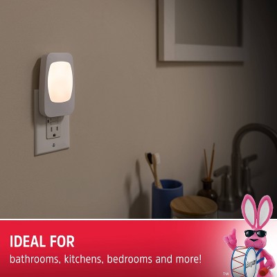 Compact White LED Power Failure Night Light with Rechargeable Battery