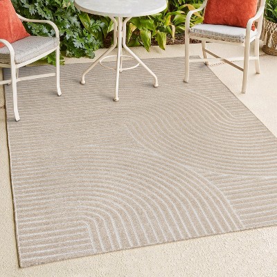 High-Low Geometric Beige and Cream 4' x 6' Synthetic Area Rug