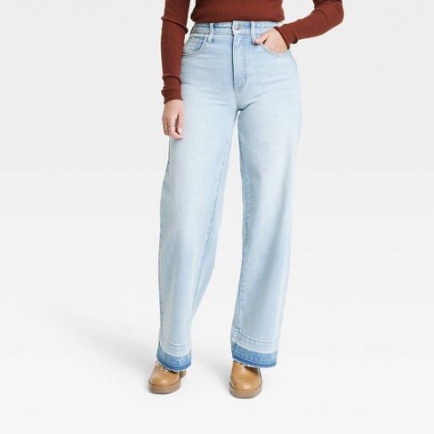 I have 49-inch hips and a 34-inch waist, they're very thankful for a Good  American jeans addition that leaves no gap