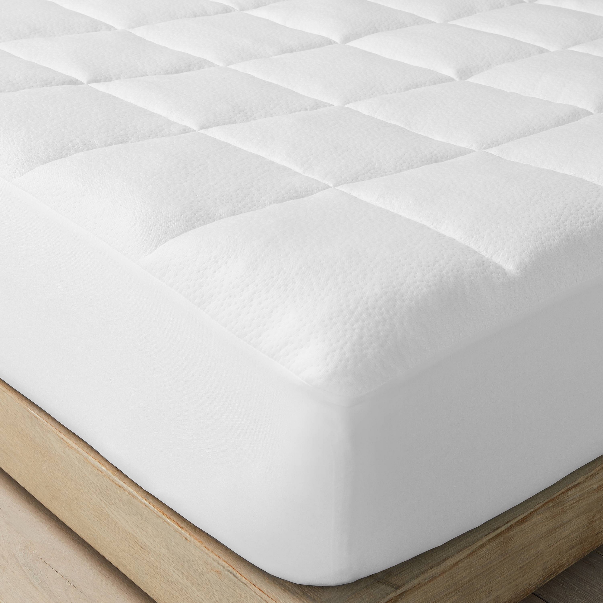 King Memory Foam & Down Alternative Mattress Pad - Casaluna™