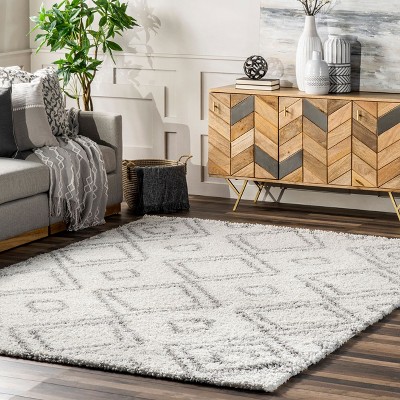 Nuloom Iola Geometric Shag Area Rug, 4' x 6', White