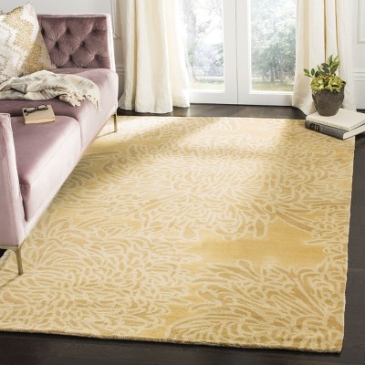 Malted Chrysanthemum Floral 8' x 10' Wool Area Rug