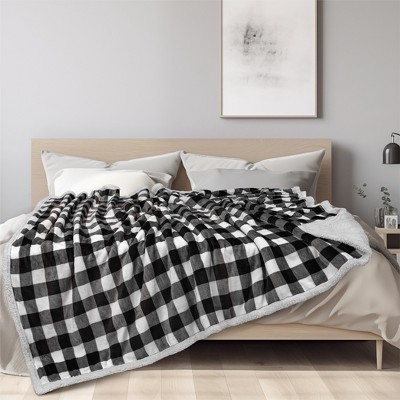 Black and White Buffalo Plaid Sherpa Fleece Throw Blanket