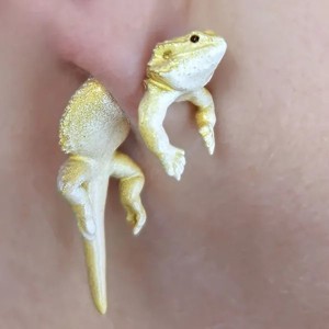 3D Lizard Stud Earrings Vibrant Bearded Dragon Dangle Earrings - Hand Painted, Unique, Dinosaur-Themed Jewelry for Women, Men, and Girls - 1 of 4