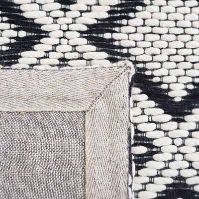 Elegant Ivory Wool Round Hand-Knotted Vermont Area Rug