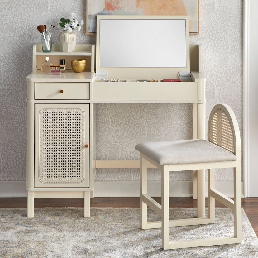 Lifestorey Bayview Bedroom Set