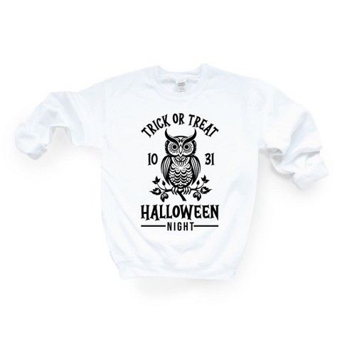 Simply Sage Market Women's Graphic Sweatshirt Trick Or Treat Owl - L - White