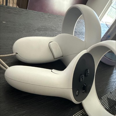 Meta Quest 2 128 GB All-In-One Advanced Virtual Reality Headset