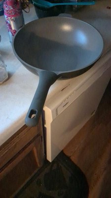 Goodful 12.5 Cast Aluminum, Ceramic Wok Stir-Fry Pan with Side Handle and  Long Handle (No Lid) Charcoal in 2023