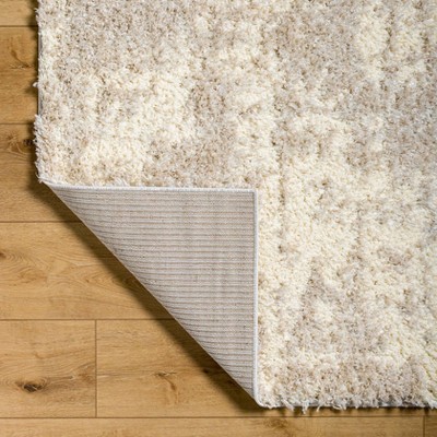 Amish Cream Plush 5'3" x 7' Synthetic Area Rug