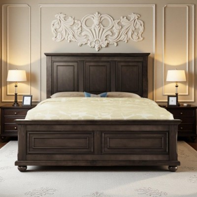 Merax Traditional Town and Country Style Pinewood Queen Bed with Decorative Fretwork and Grooved Panels
