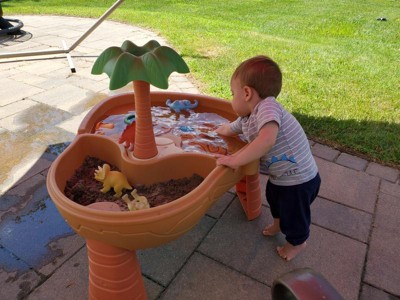 Dino sand hot sale and water table