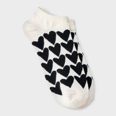 Women's All Over Hearts Valentine's Day Low Cut Socks - Cream/Black 4-10