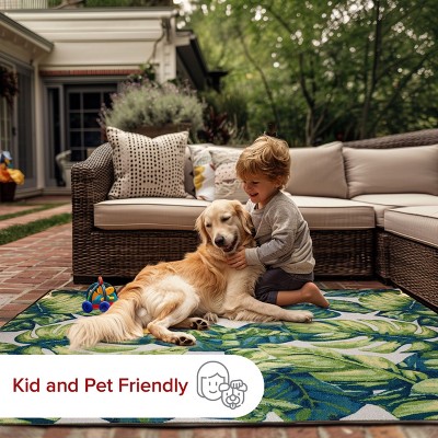 9' x 12' Multicolor Floral Synthetic Indoor/Outdoor Area Rug