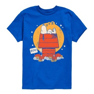 Boys' - Peanuts - Snoopy Halloween Dog House Short Sleeve Graphic T-Shirt - 1 of 4