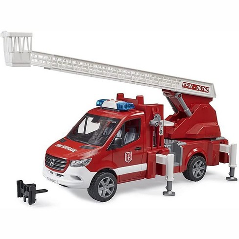 Bruder mack 2024 fire engine