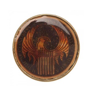 Bioworld Fantastic Beasts And Where To Find Them Crest Lapel Pin - 1 of 4