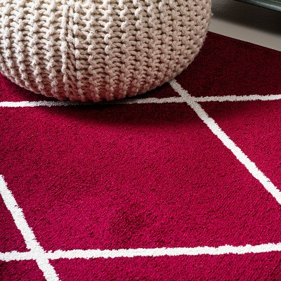 Red Diamond Trellis 4' x 6' Synthetic Area Rug