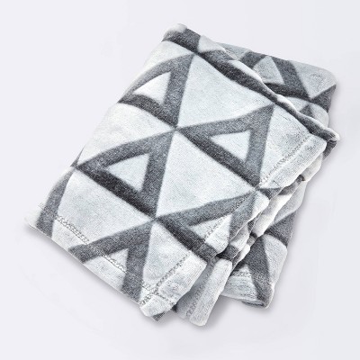 Embossed Baby Blanket Triangle - Cloud Island™ Gray