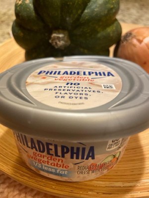 Philadelphia Smoked Salmon Cream Cheese Spread, 7.5 oz Tub