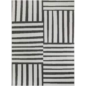 7'10"x10' Mod Directional Lines Outdoor Rug Black - Threshold™
