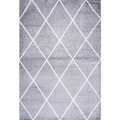 Gray and White Diamond Trellis Synthetic Area Rug, 5 x 8