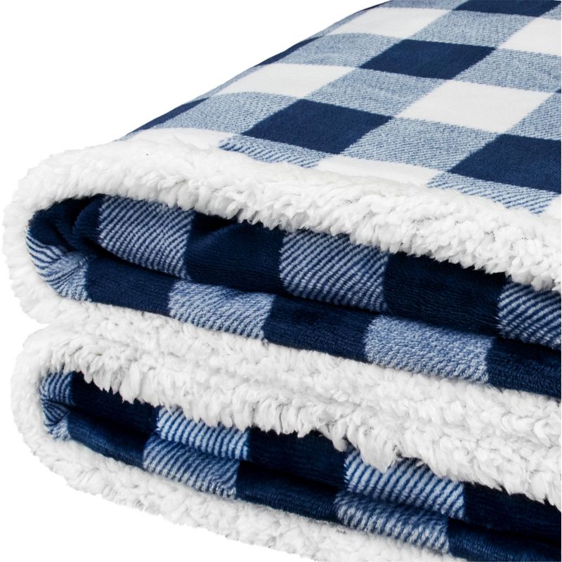 PAVILIA Soft Fleece Blanket Throw for Couch, Lightweight Plush Warm Blankets for Bed Sofa with Jacquard Pattern, 5 of 9