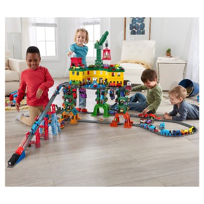 fisher price thomas and friends super station