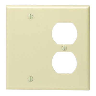Leviton Ivory 2 gang Thermoplastic Blank/Duplex Wall Plate 1 pk
