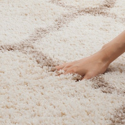 Hudson 3' x 5' Ivory/Beige Geometric Shag Synthetic Rug