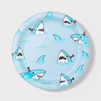 20ct 8.5" Disposable Shark Dinner Plates - Spritz™