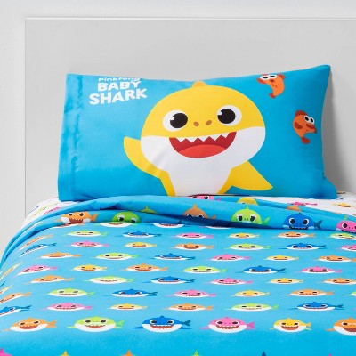 baby shark comforter set