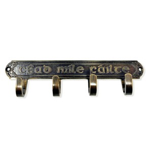 Slickblue Antique Brass Irish Key Holder, Cead Mile Failte Design, Wall Hook Rack, Vintage Style, 7.38"x2" - 1 of 3