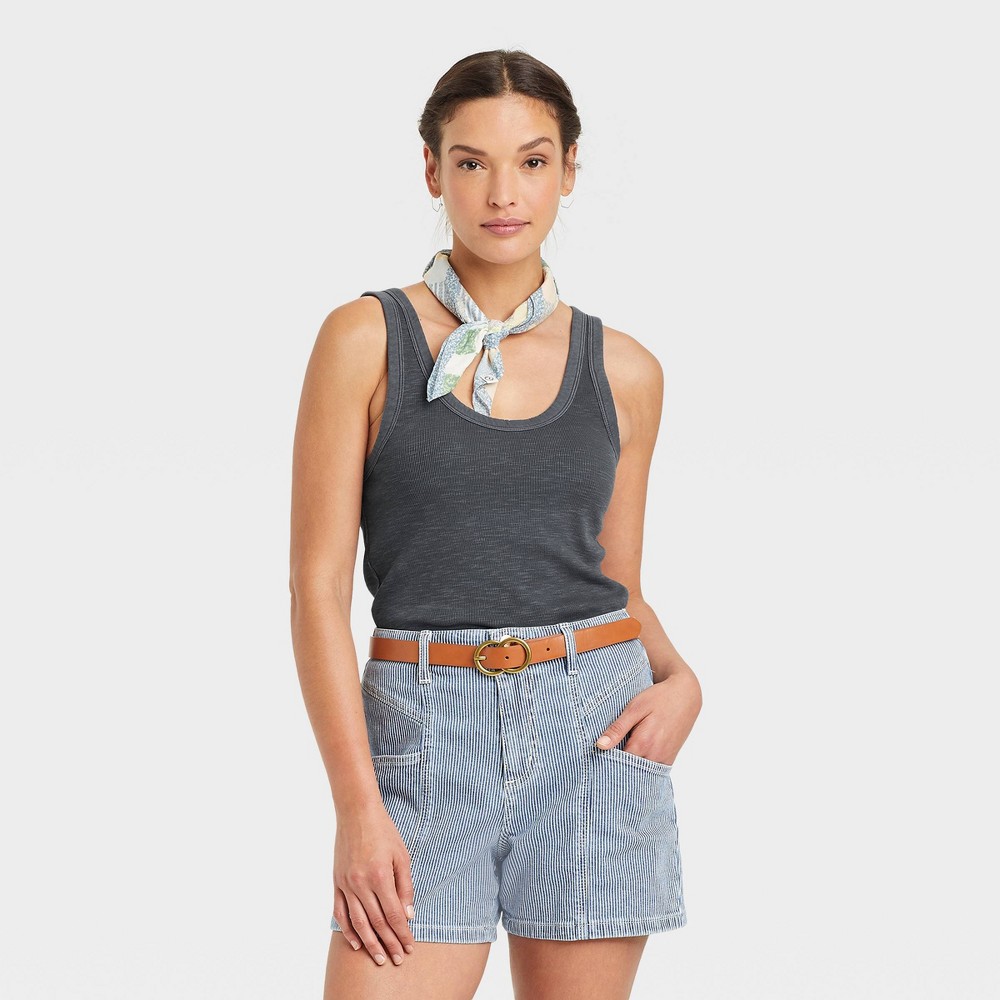 size XL Women's Tank Top - Universal Thread Dark Gray