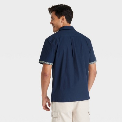 Мужские рубашки Goodfellow & Co Men's Short Sleeve Trim Button-Down Shirt - Goodfellow & Co™ Navy Blue L: Cotton Poplin — фото 2