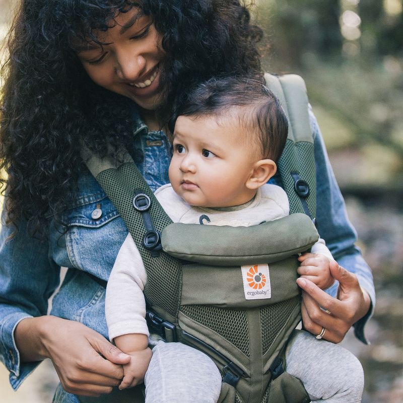 Ergobaby Omni 360 Cool Air Mesh All Position Breatheable Baby Carrier with Lumbar Support, 5 of 11