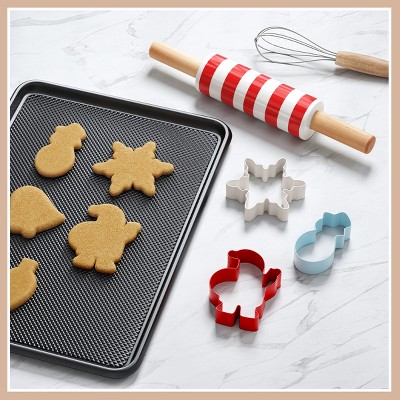 Kids’ cookie party essentials you need this holiday.