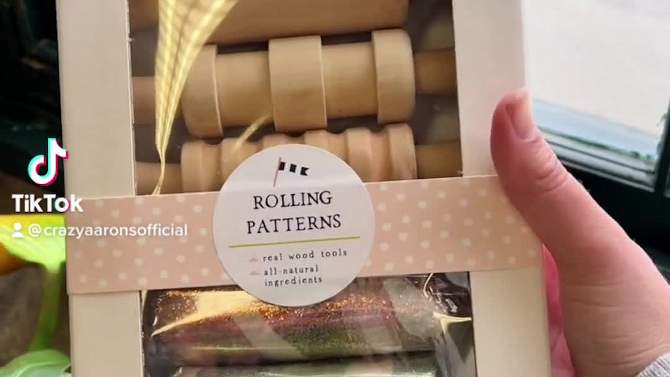Crazy Aaron&#39;s Land of Dough Rolling Patterns and Tools Kit, 2 of 10, play video